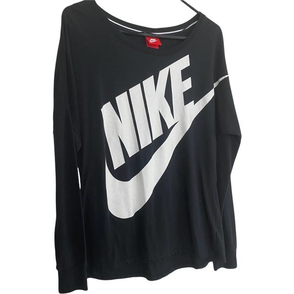 Nike Essential Futura Long‎ Sleeve Shirt - Picture 2 of 5